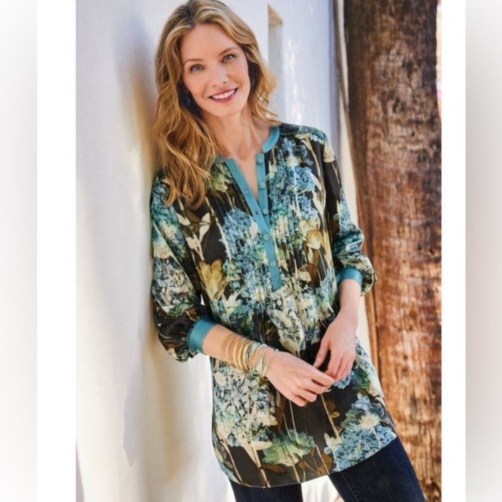 Soft Surroundings 100% silk hydrangea tunic top long sleeve size medium